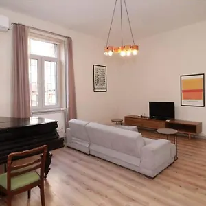 Апартаменты Wehost Near Fabrika, Тбилиси