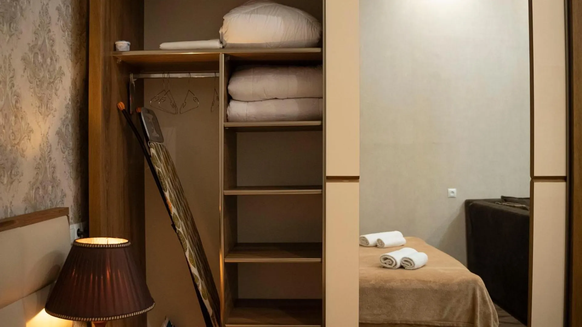 Cozy Studio In The Historical Center Of ティビリシ アパート